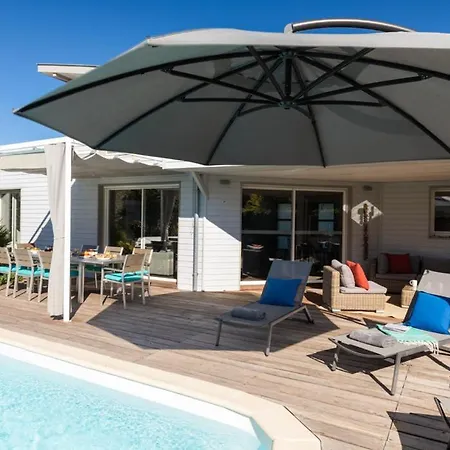 Sleeps 6 Villa